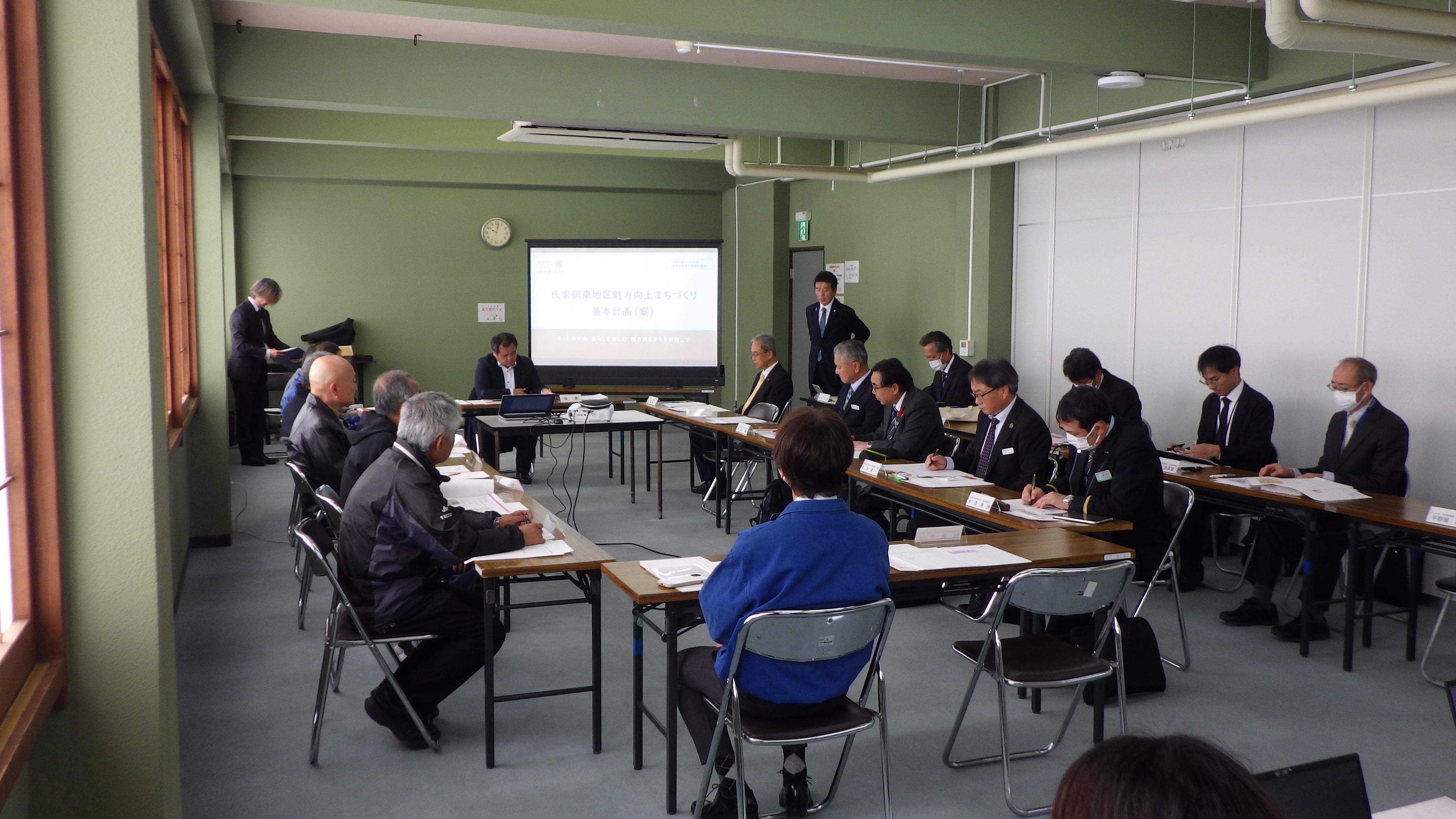 第2回まちづくり基本計画策定懇談会での市長挨拶 第2回まちづくり基本計画策定懇談会での市長挨拶